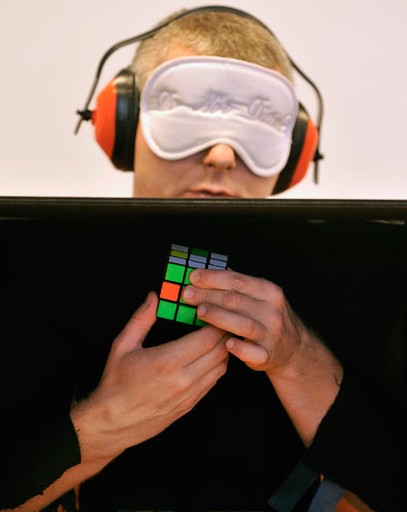 http://thecastledoctrine.net/newsImages/v9Announce/rubik_blindfold.jpg